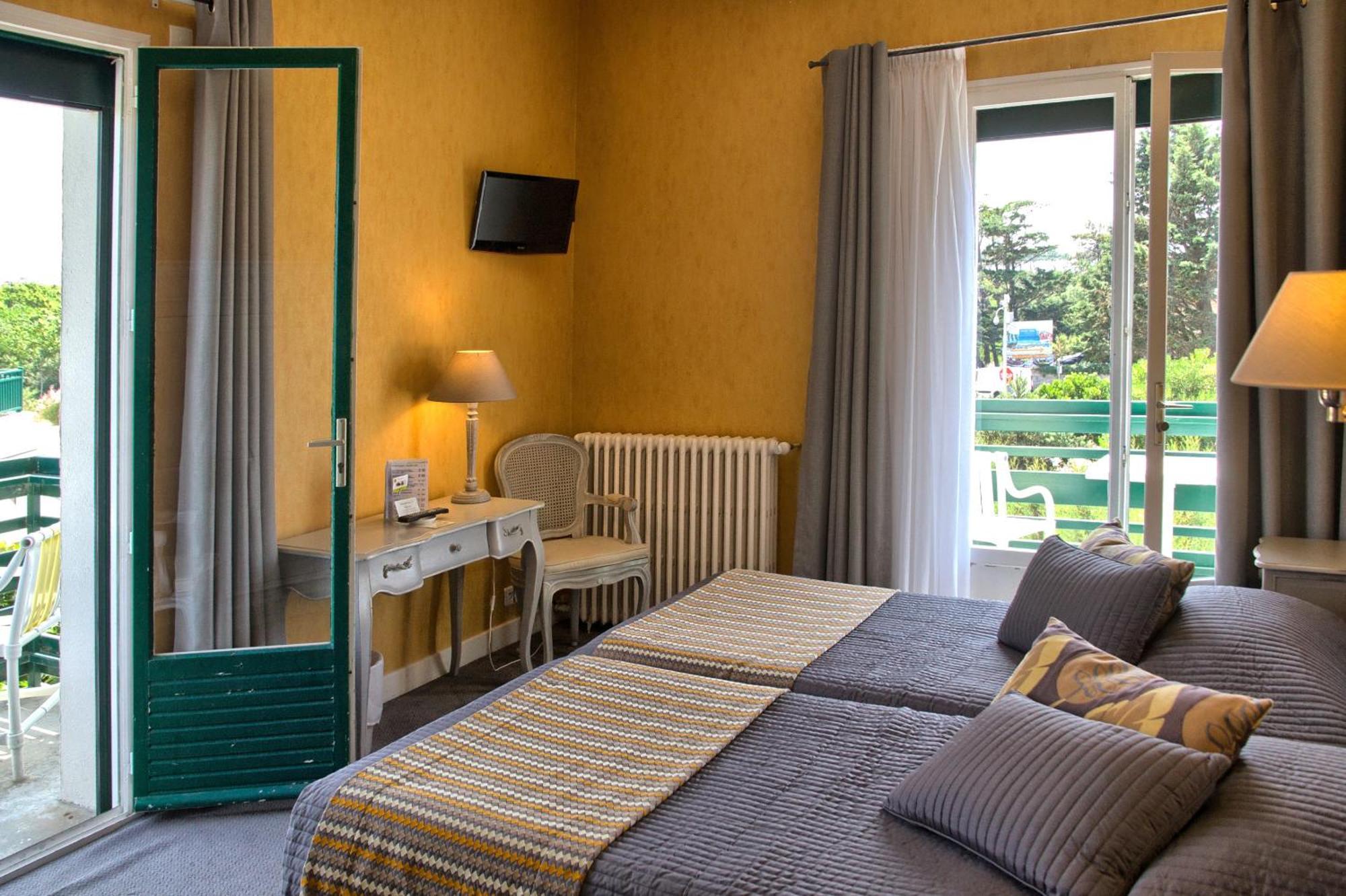 Hotel Des Pins Soulac-sur-Mer Cameră foto